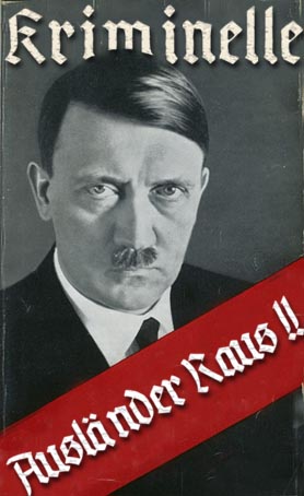 Книга Адольфа Гитлера Моя борьба (Mein Kampf) содержит элементы